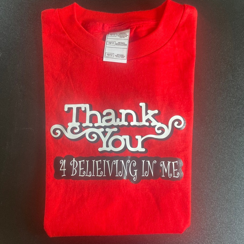 Red tshirt 10/12